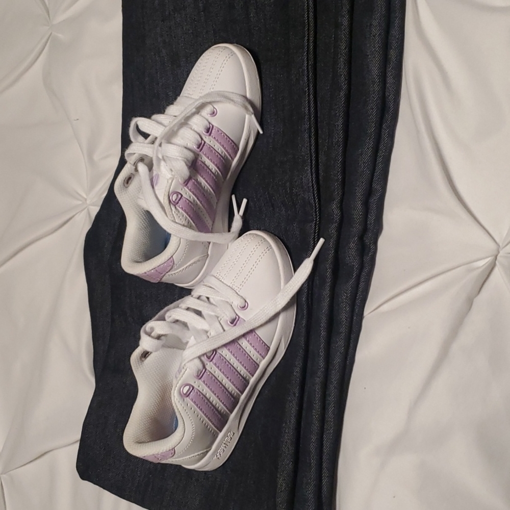 KSWISS Tennis Shoes